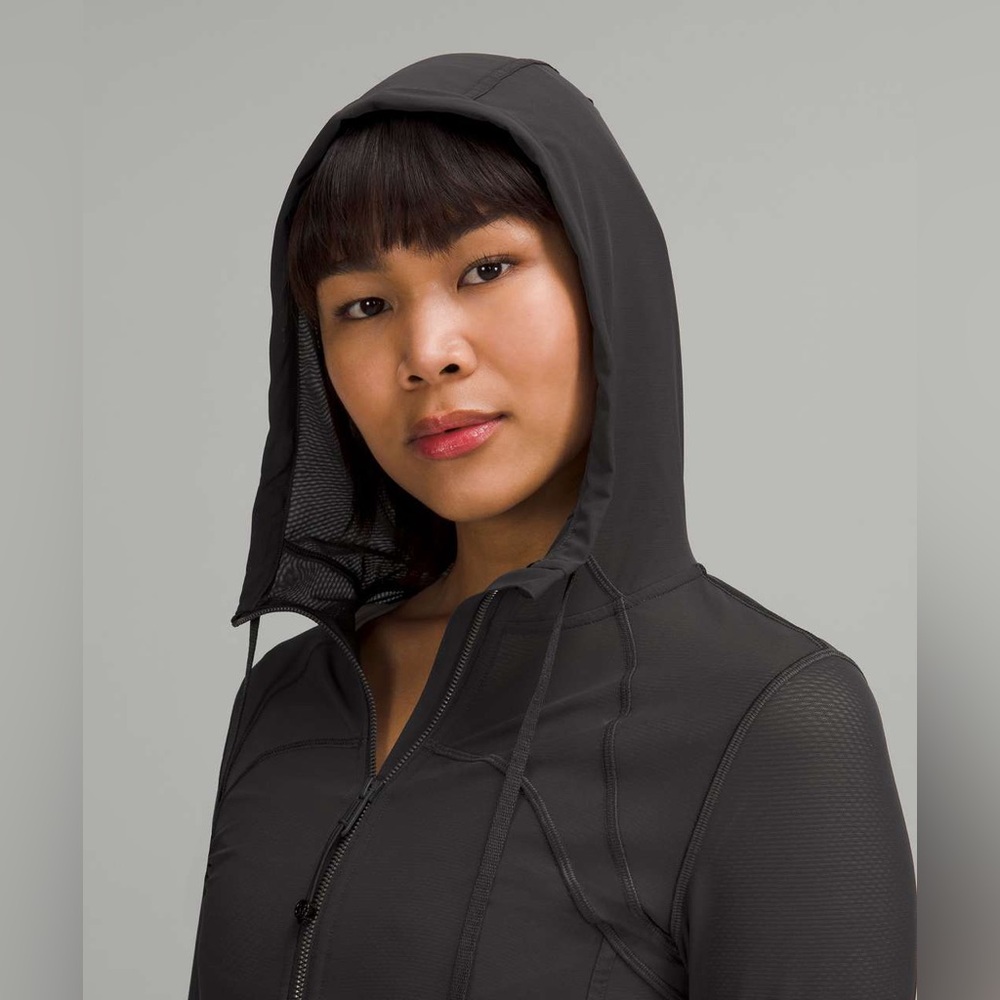lululemon athletica Black Cropped Hooded Jacket - Picture 3 of 5